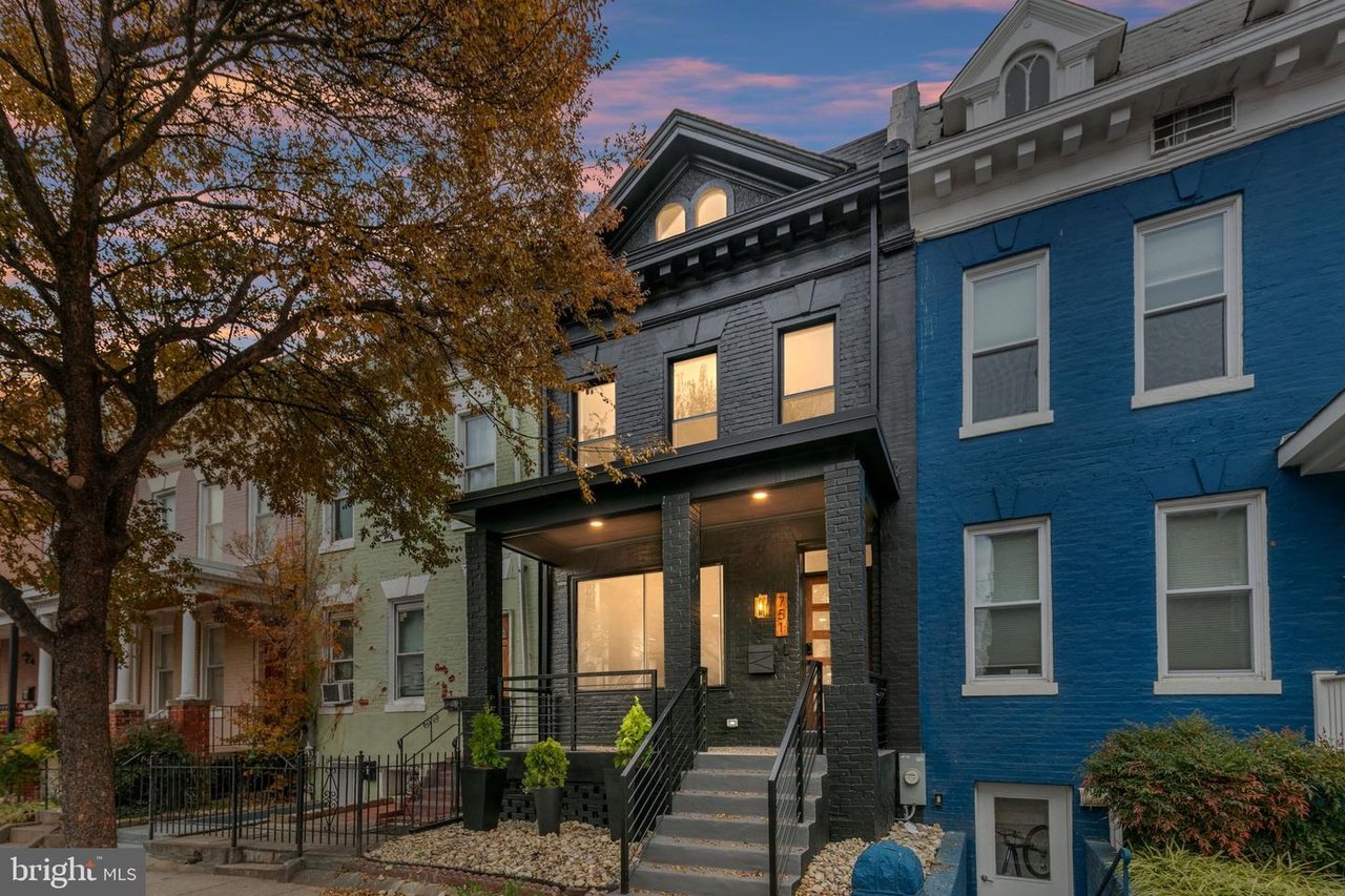 751 Park Rd NW