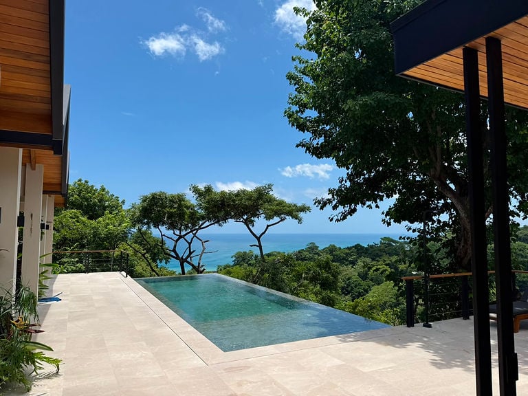 Villa Bahia Oceanview Designer Retreat