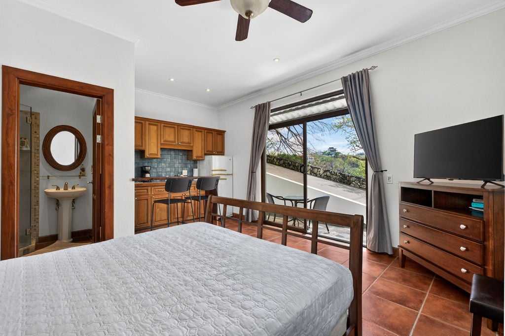 Casa de Estrellas | Elegant 4BR Ocean View Home in Pacific Heights, Potrero