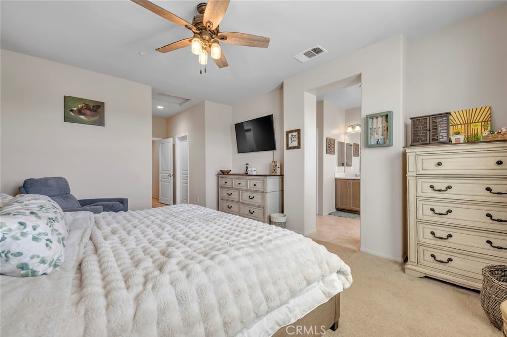 40042 Calle Real