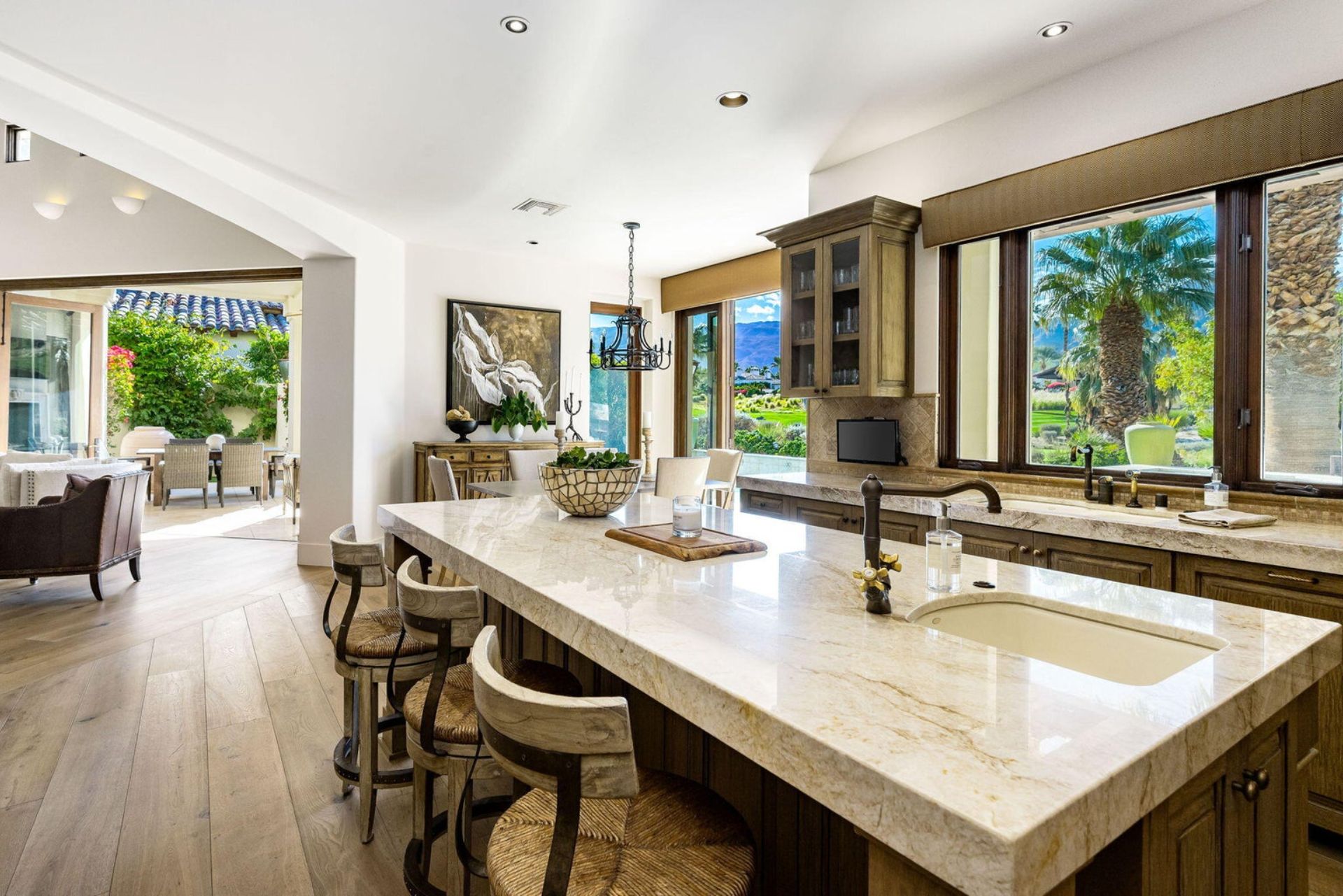 52705 Claret Cove