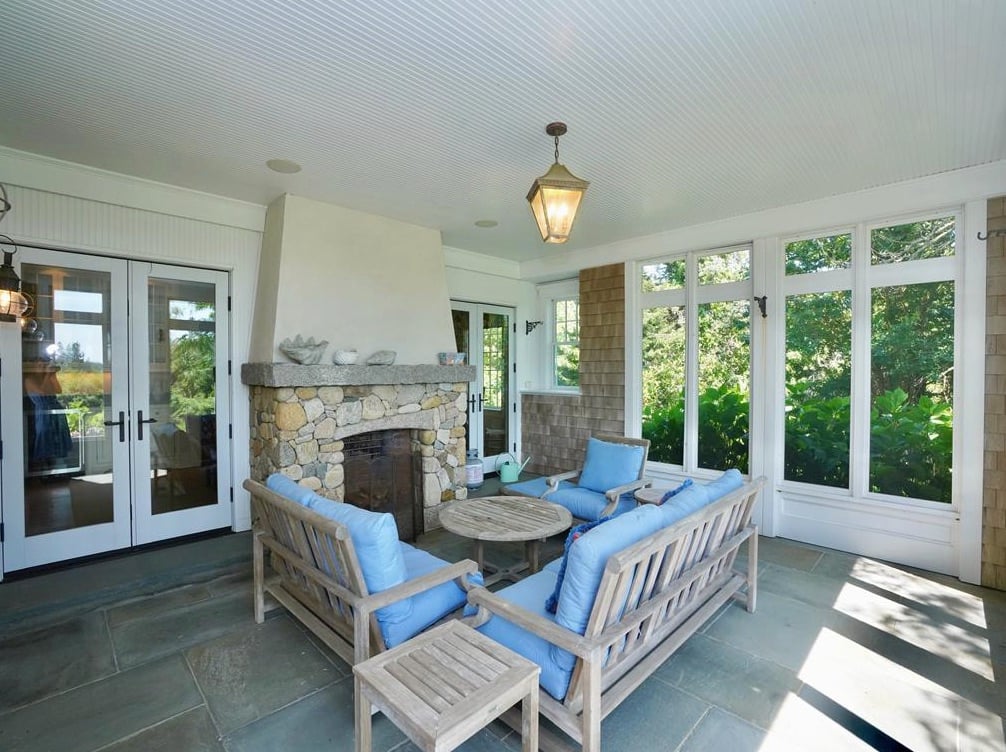 5 Armstrong Ln