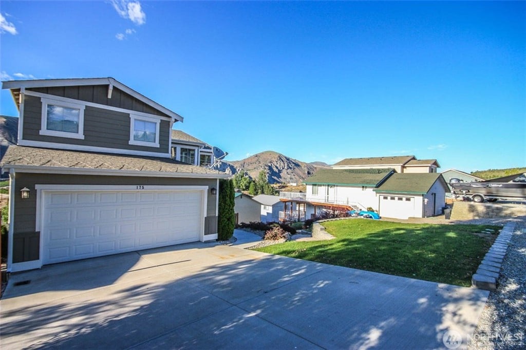175 E Emerson Dr