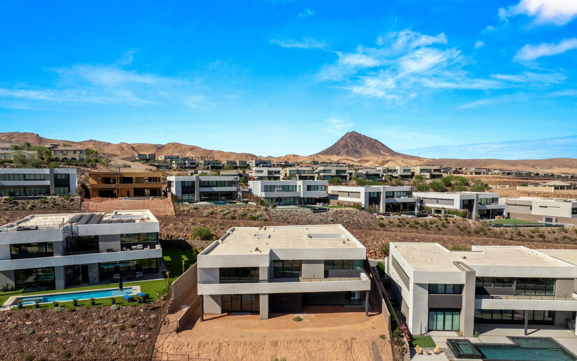 25 Canyon Bay Drive