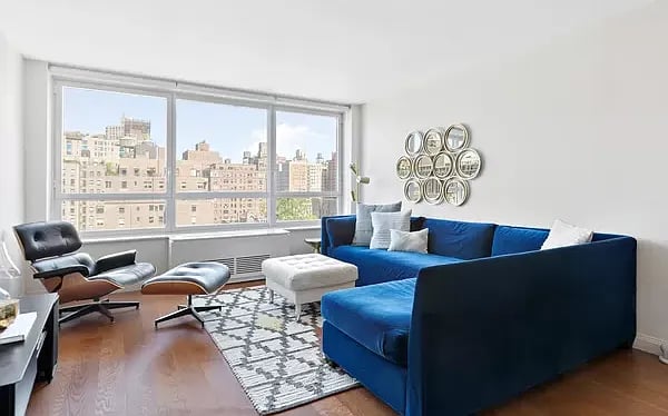 200 E 94th St APT 1212
