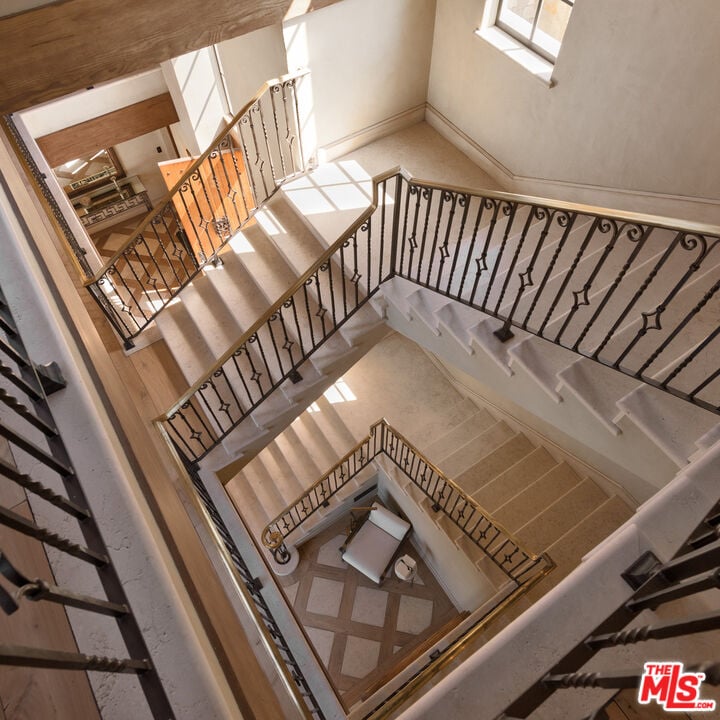 340 Kanan Dume Rd