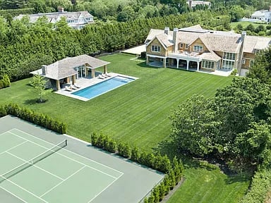 120 Halsey Ln