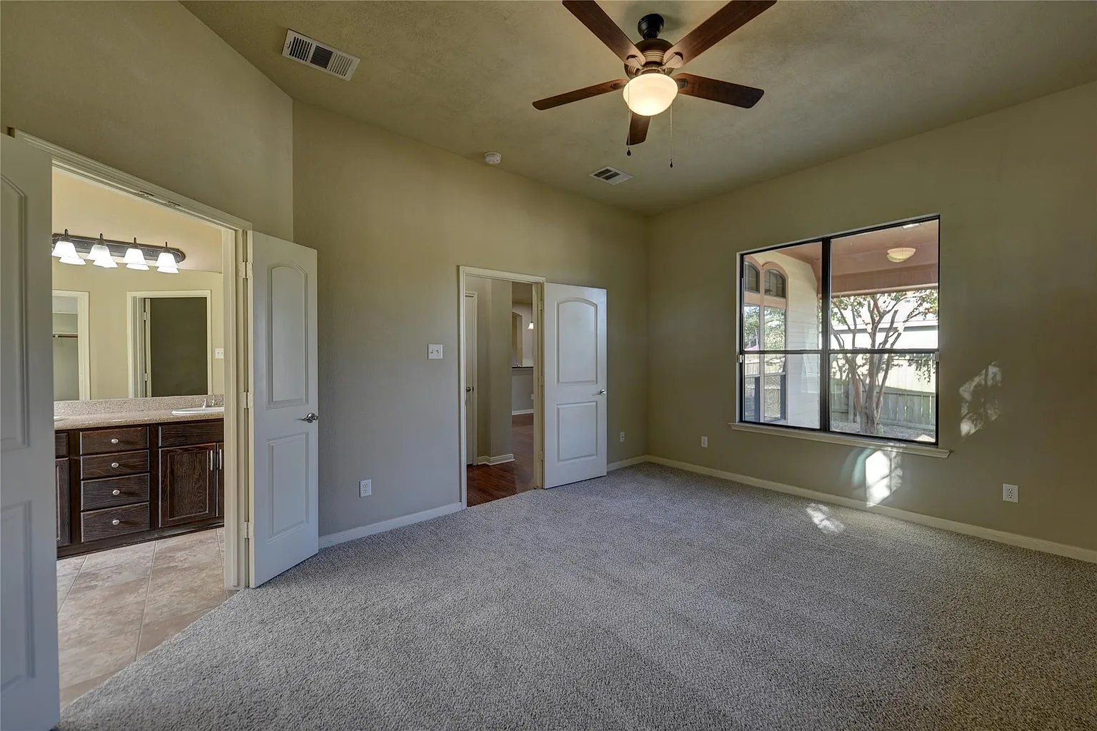 802 Wintersong Dr