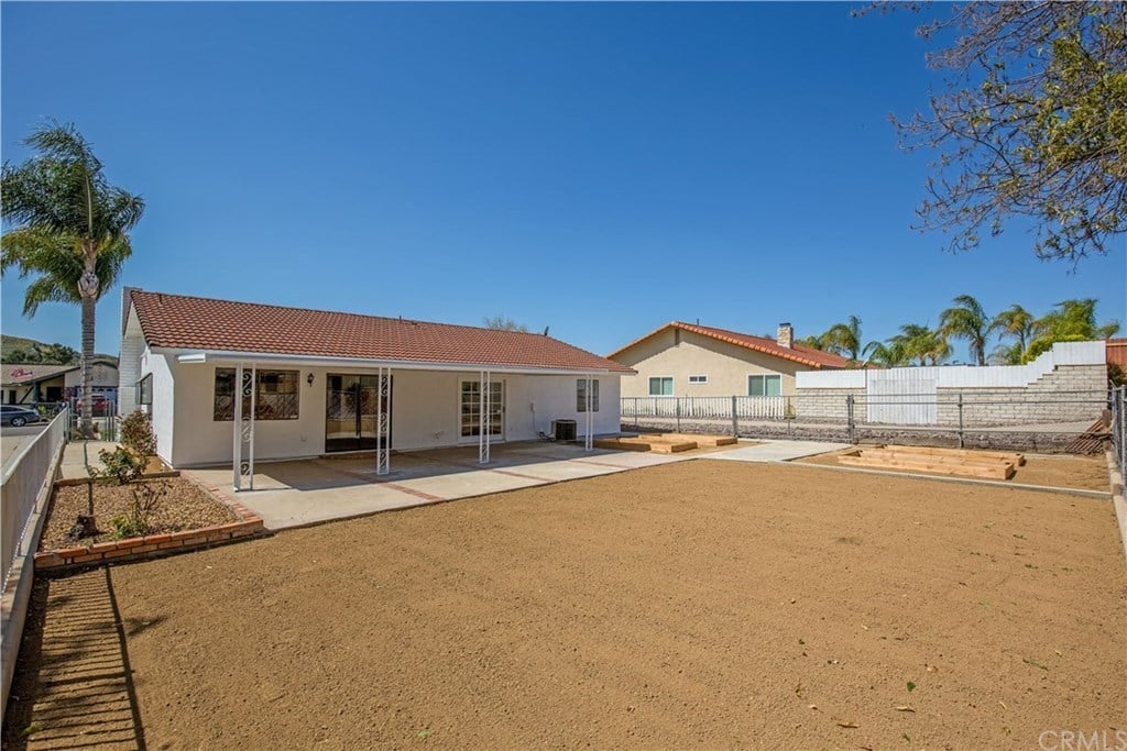 23900 Outrigger Dr