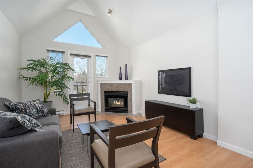 1928 E 11th Ave, #301