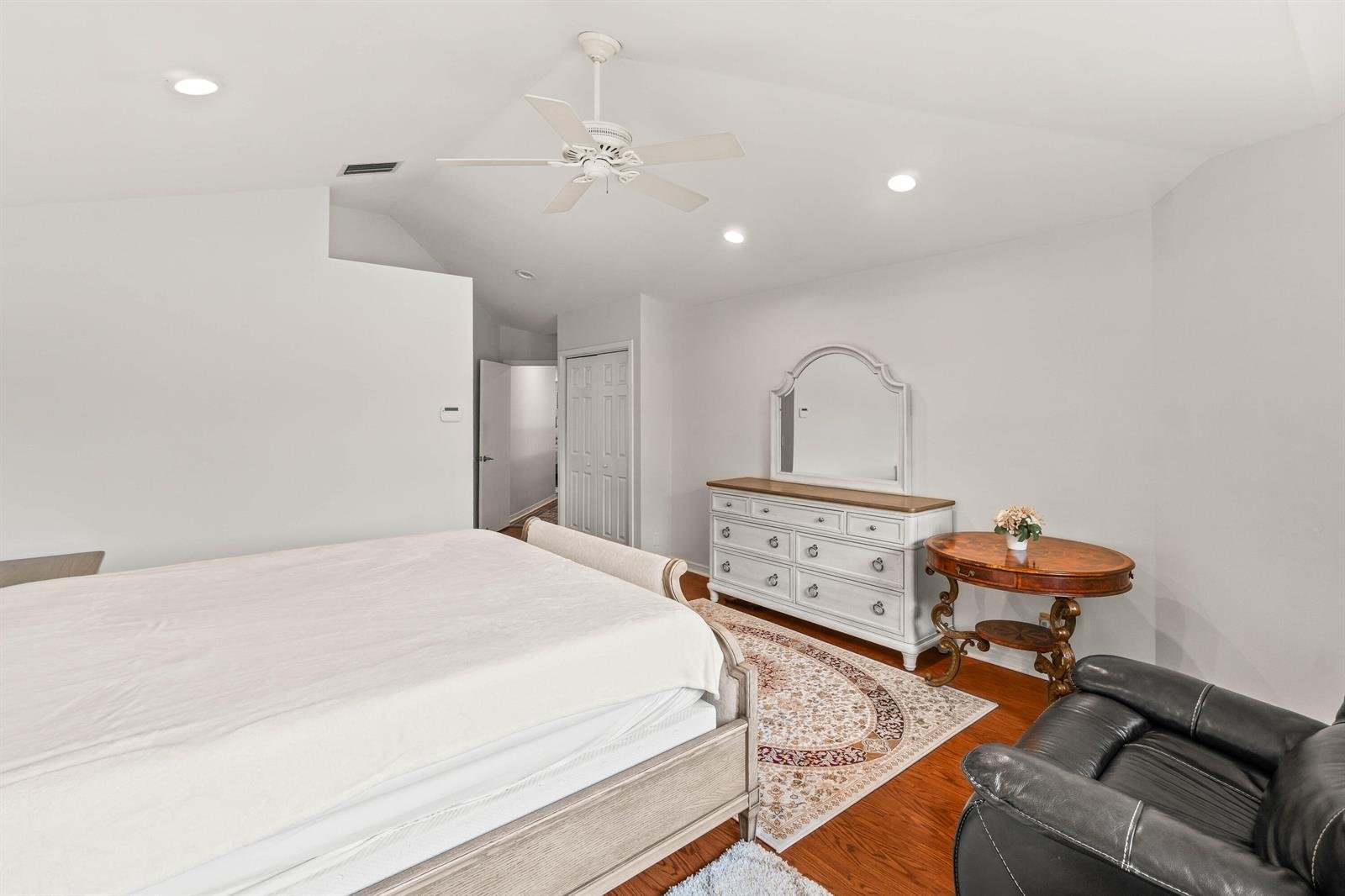 2011 NW 53rd St