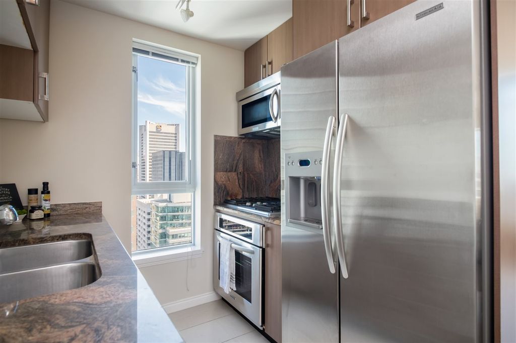 1211 Melville St, #3201