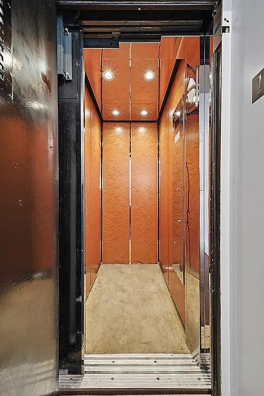 67 East 82nd Street