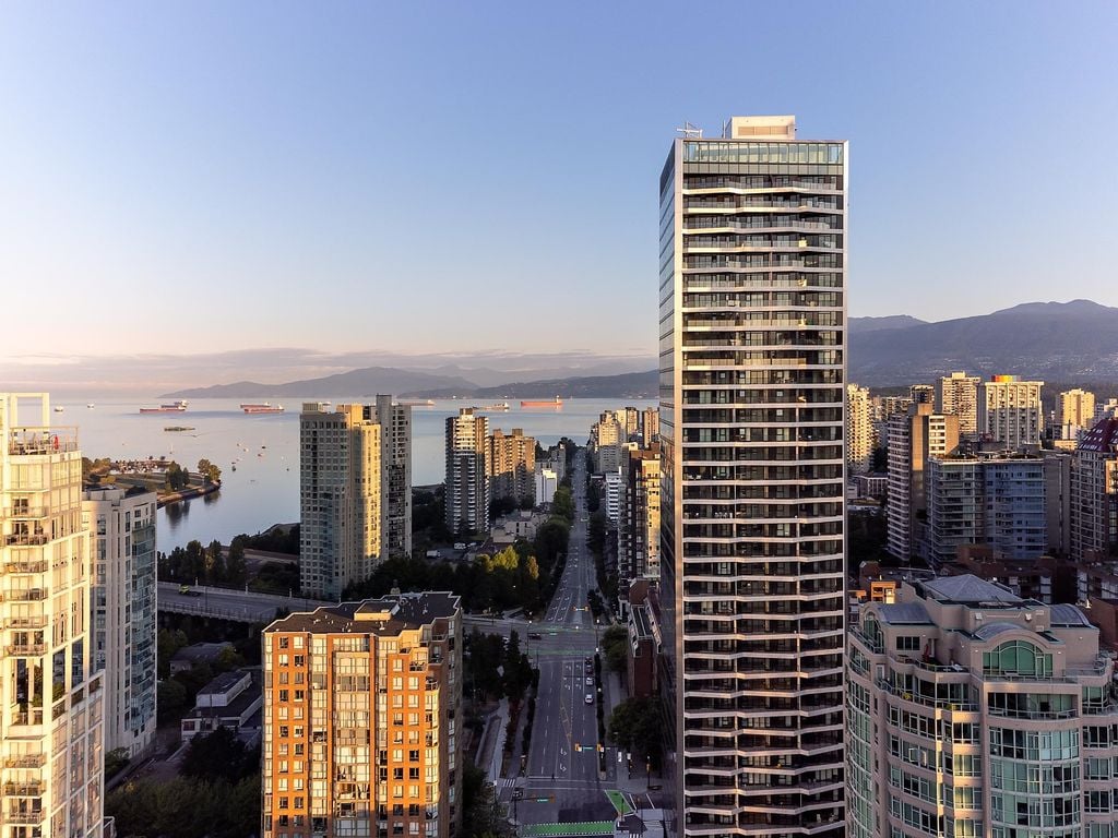 889 Pacific St, #2404