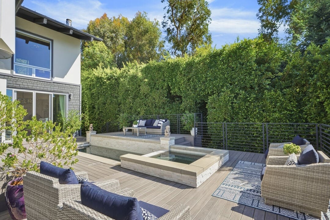 Solis Vista, Serra Rd, 90265