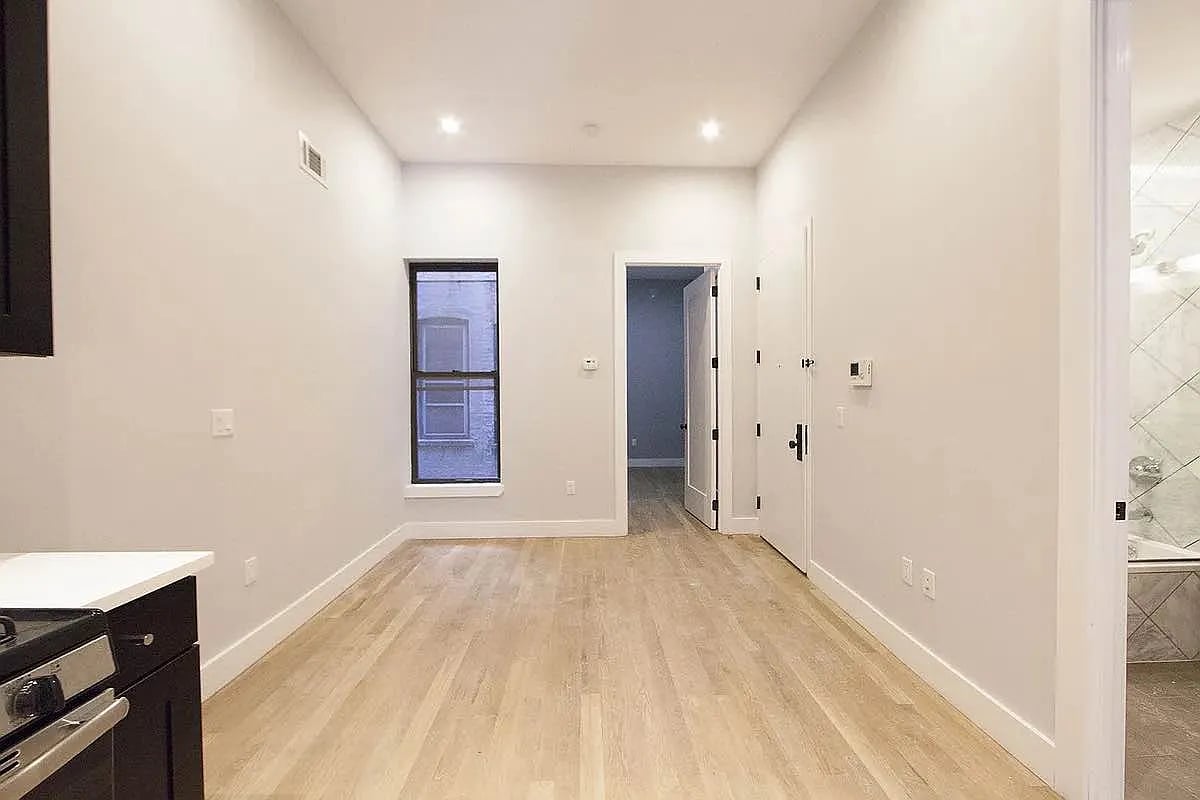613 Woodward Ave 1B