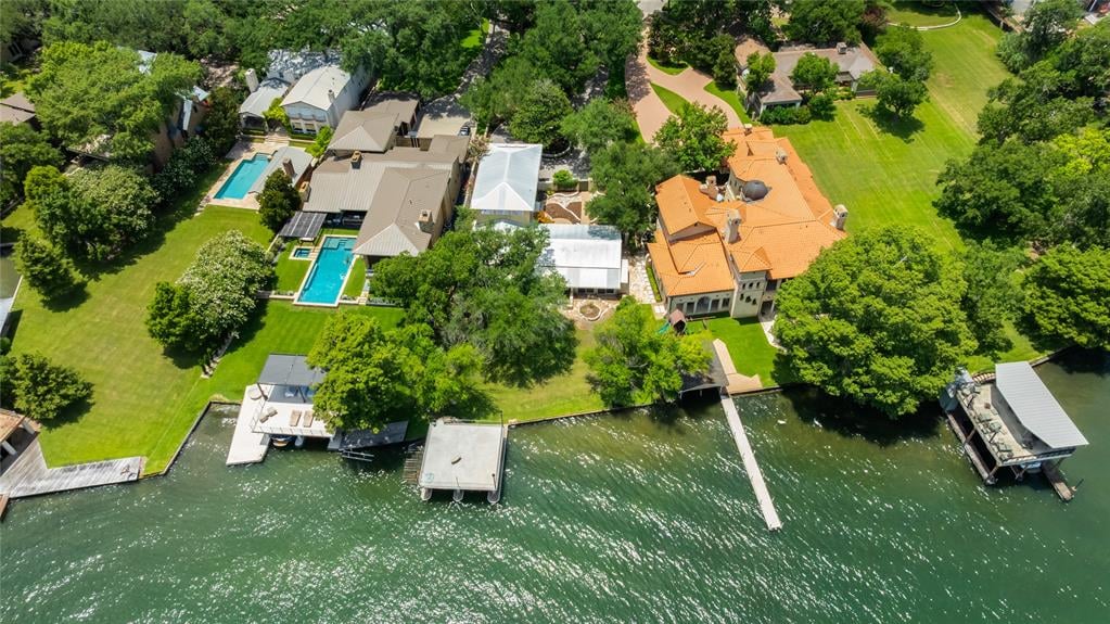 Lake Austin Waterfront
