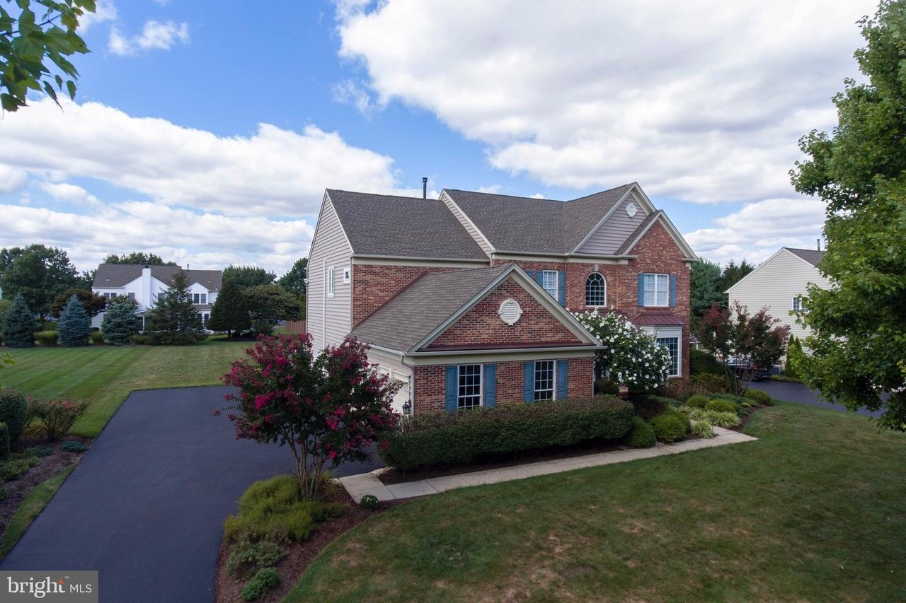 107 Applegate Dr