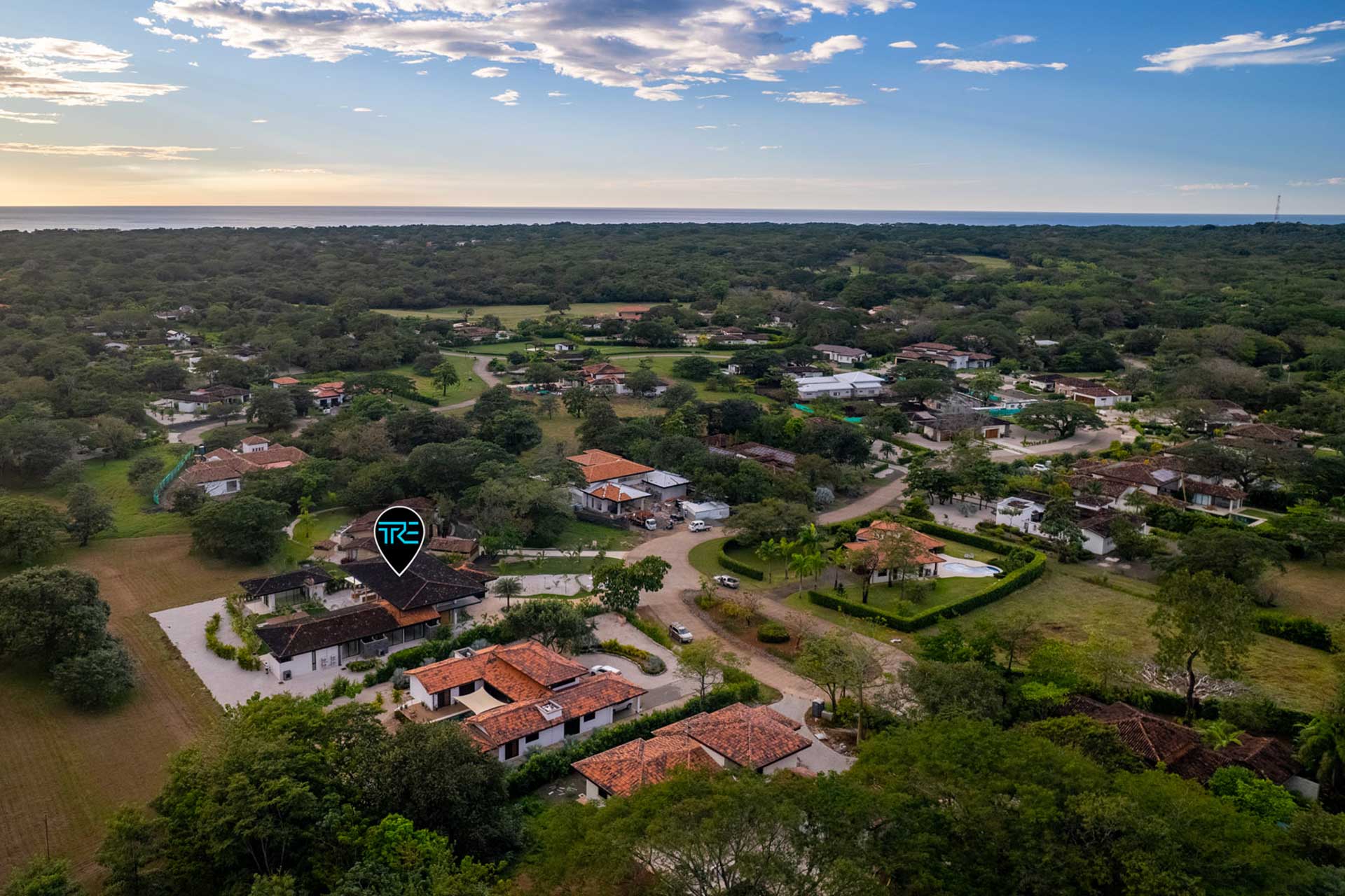 Casa Everly | Luxurious 5-Bedroom Tropical Sanctuary in Hacienda Pinilla, Costa Rica