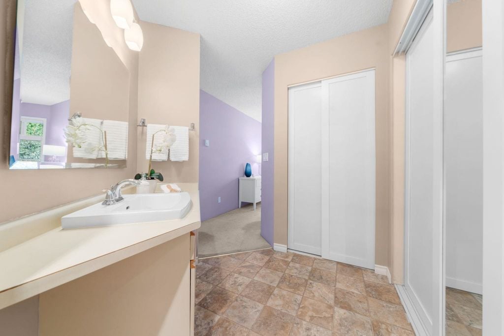 2800 Chesterfield Ave, #406