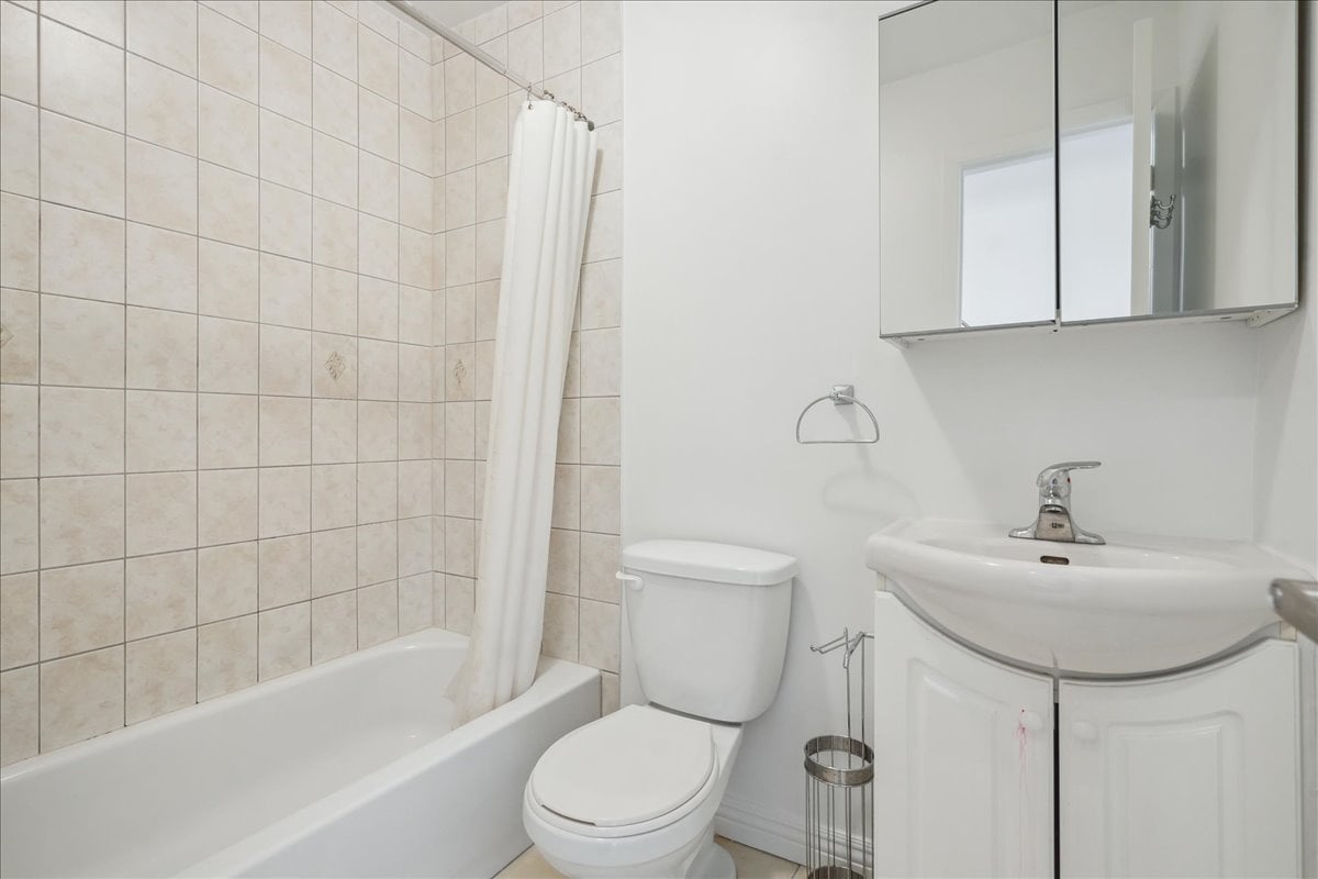Queen Street East Family Townhome