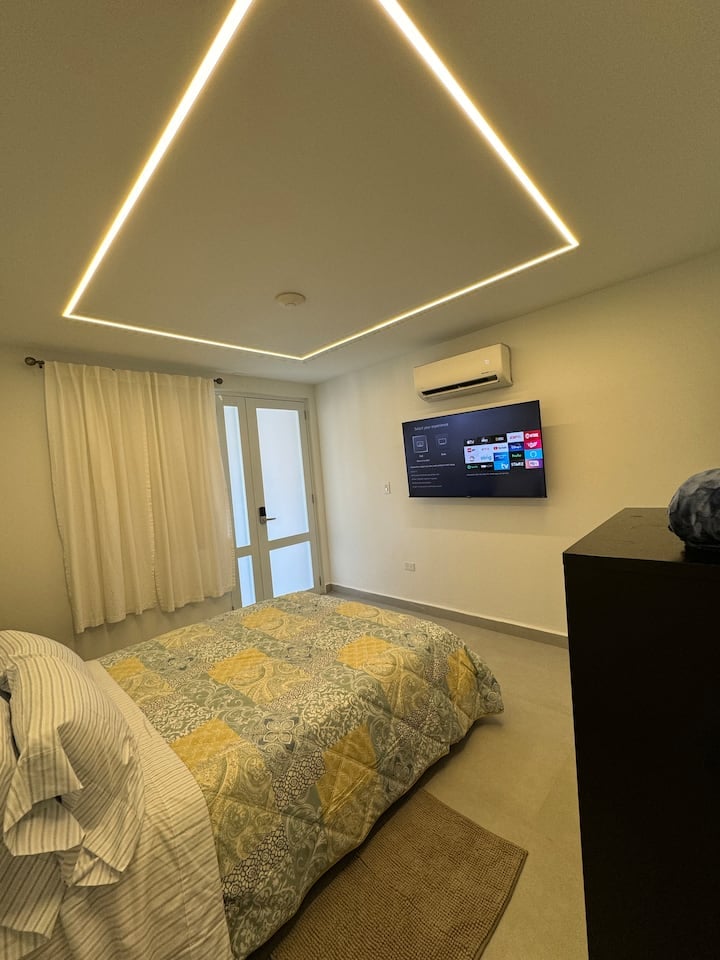 Beach House Apt 6 • Cozy Studio + Terrace Access - Airbnb