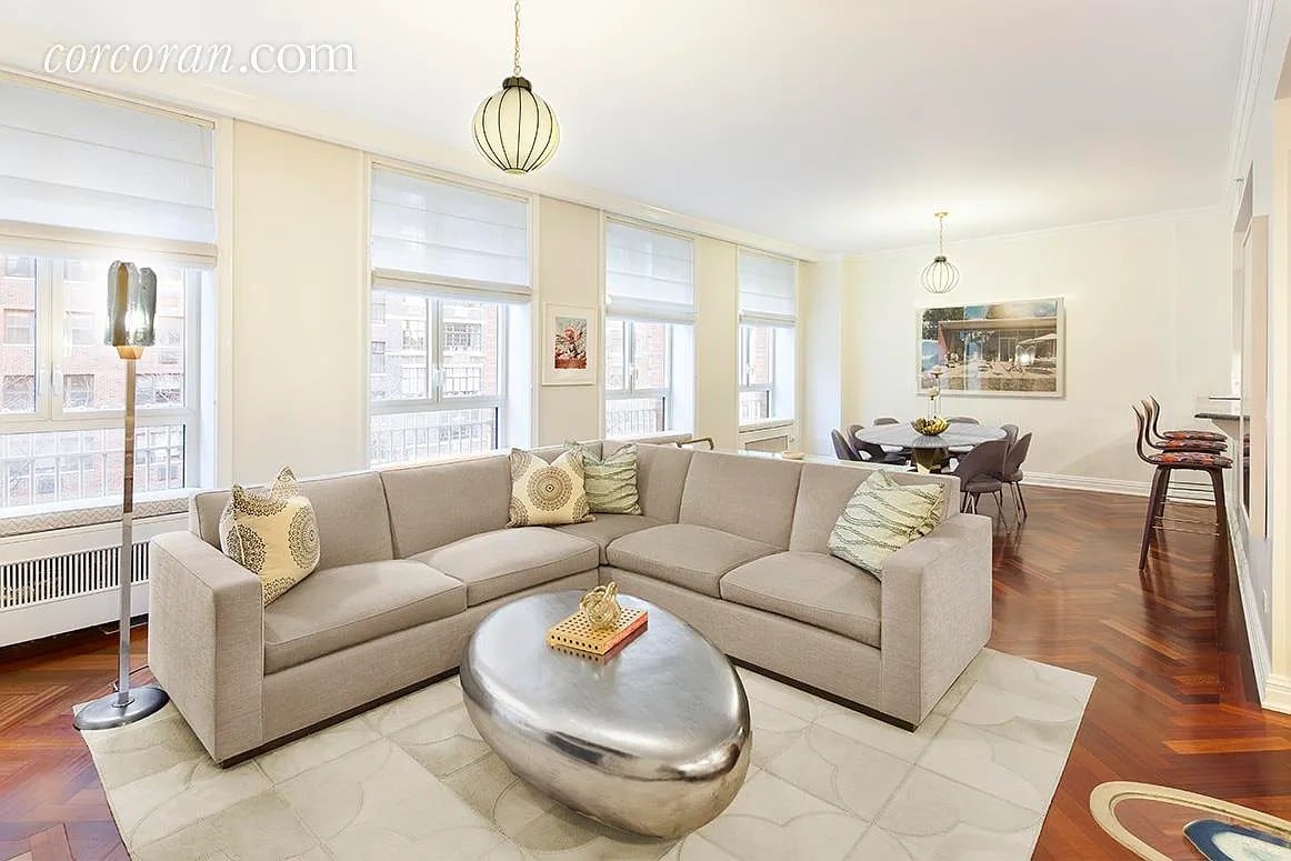 330 E 72nd St APT 4
