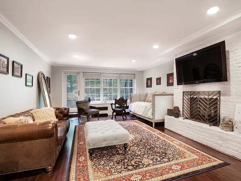 352 West 20th St GARDEN