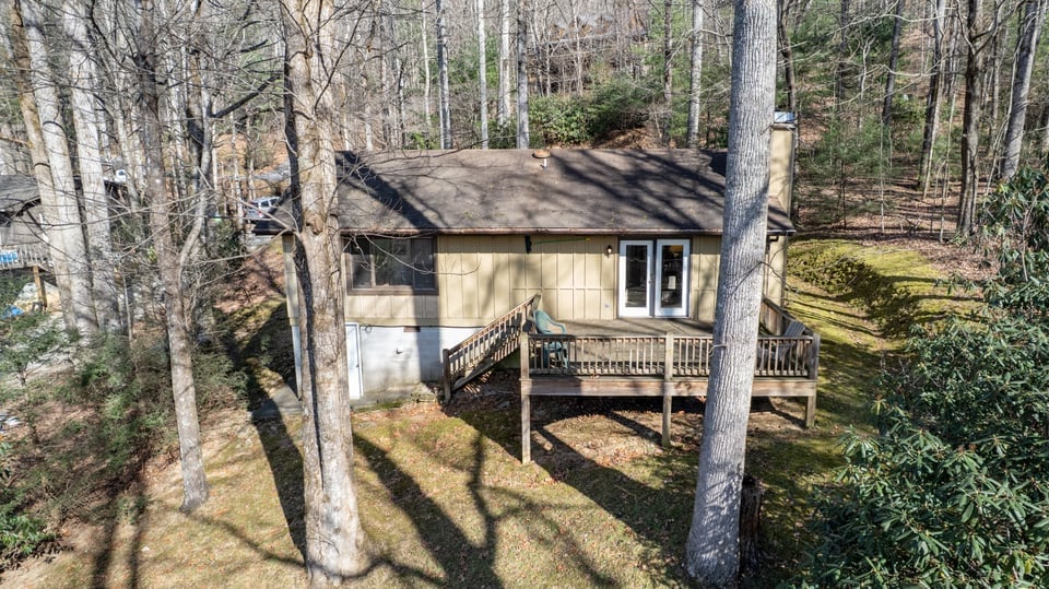 1696 Clear Creek Rd , Highlands, NC 28741
