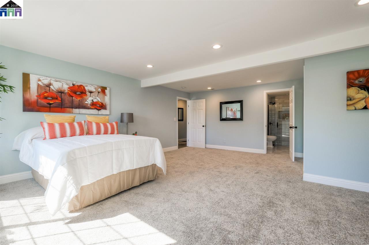 154 Renfrew Ct