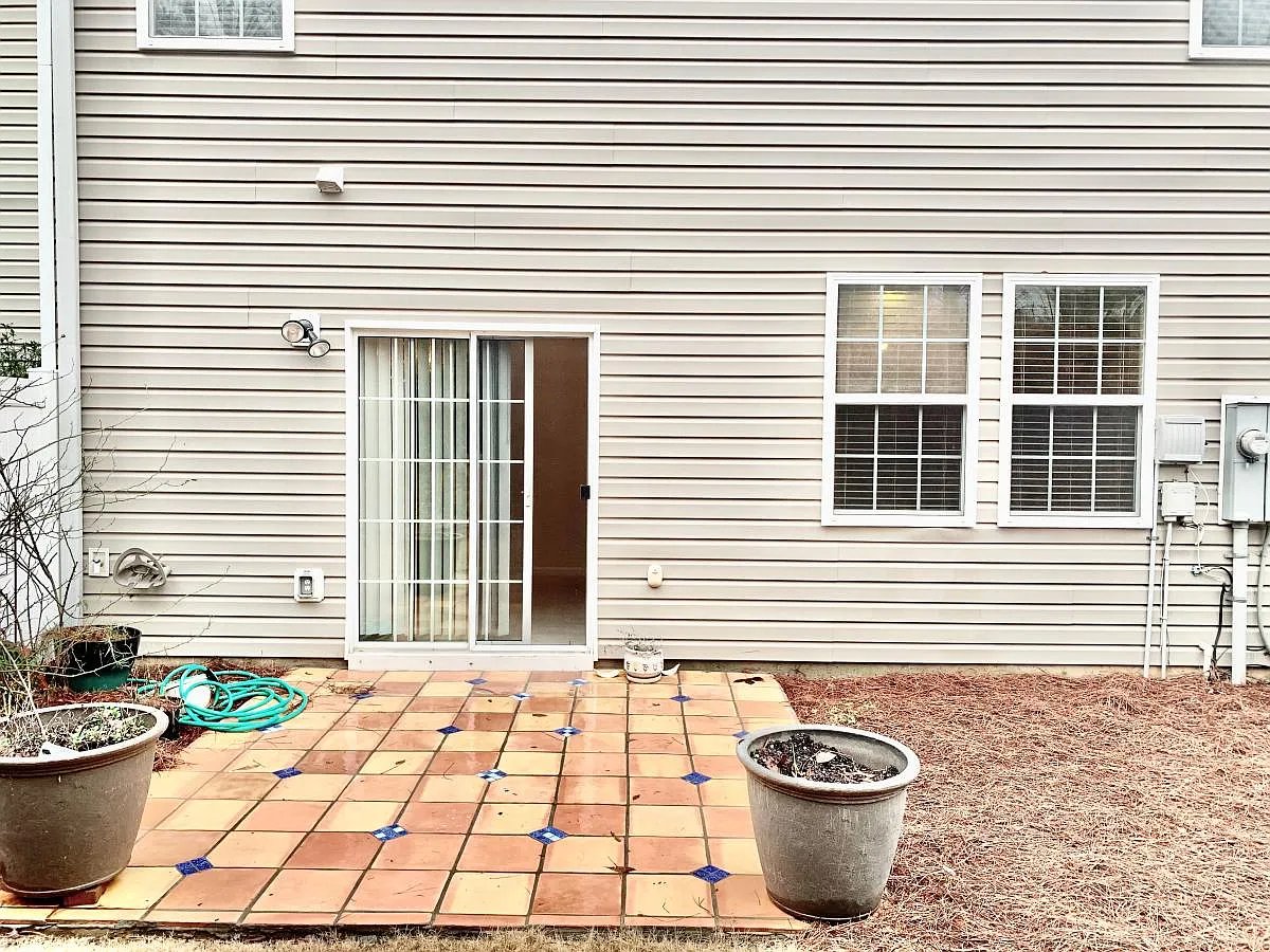 521 Windstone Trl