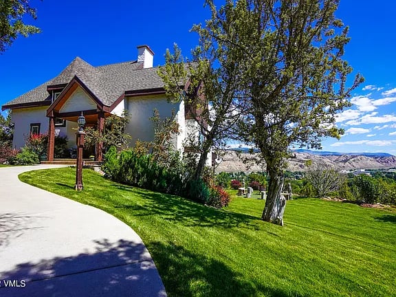 268 Cedar Dr