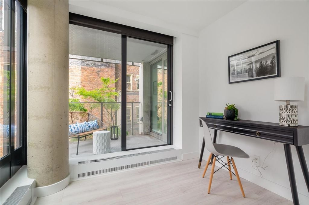 1133 Hornby St, #306