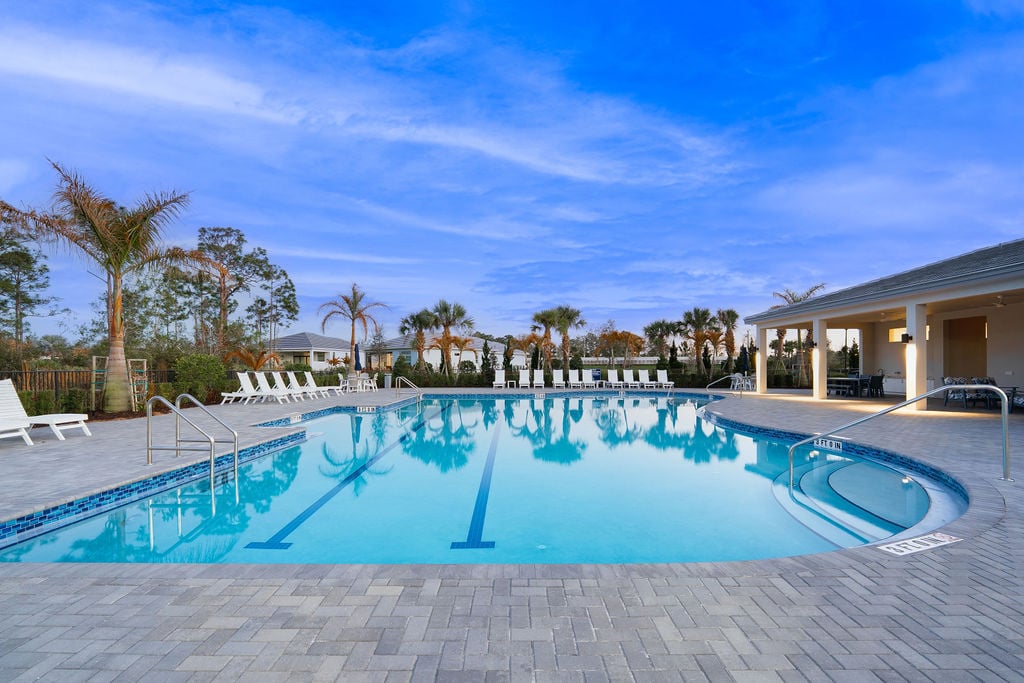 2293 SE Canopy Cove Lane