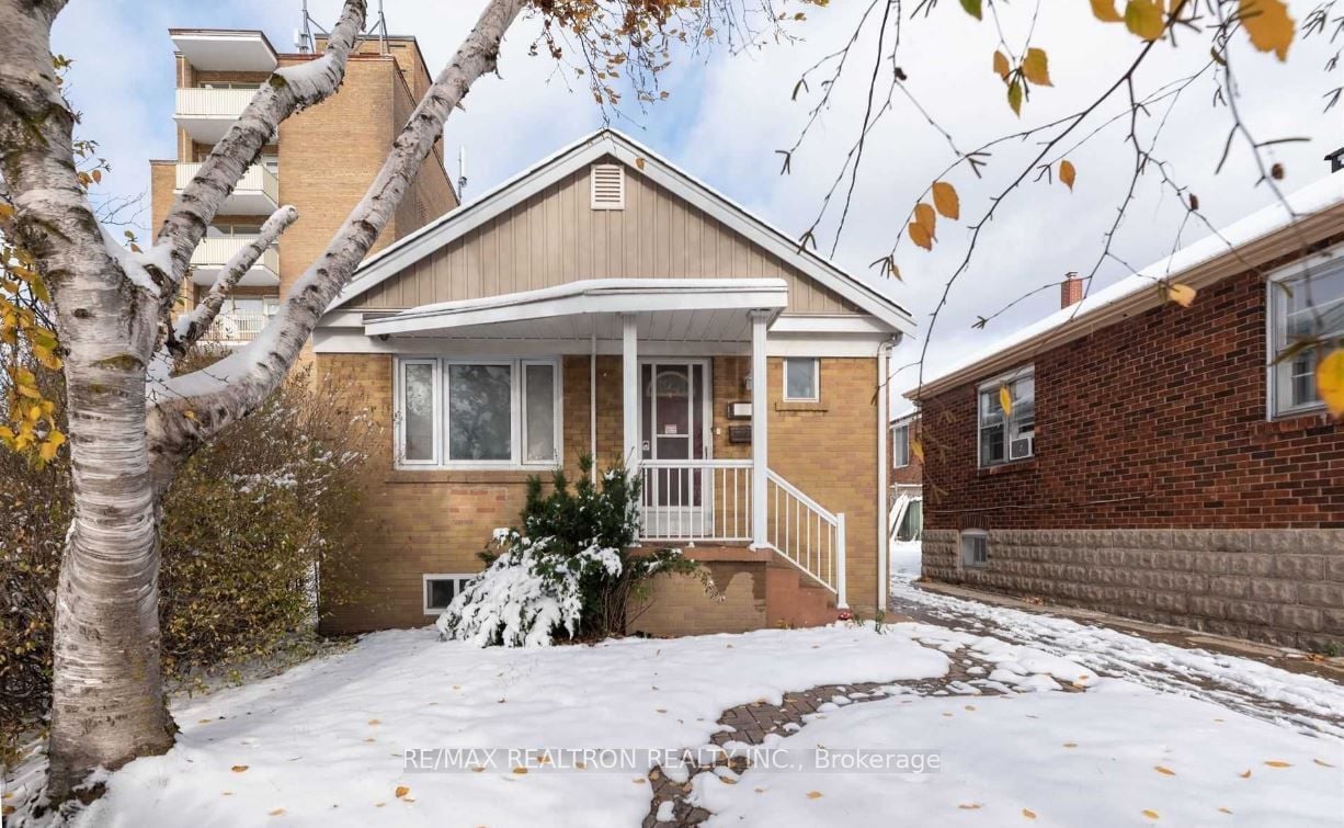 473 Vaughan Rd