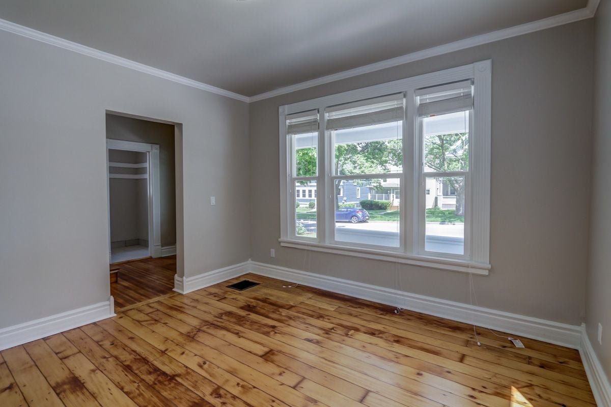 For Rent: 1213-15 Vilas Ave