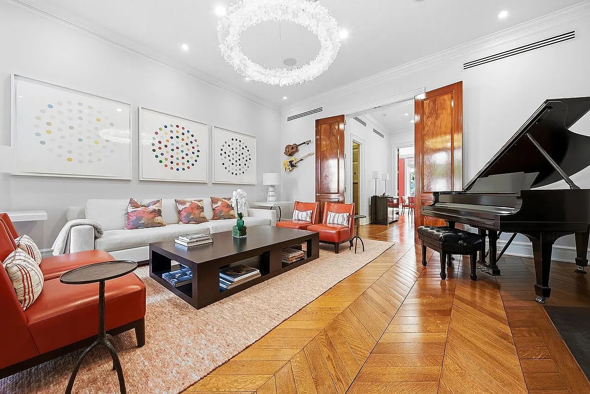 67 East 82nd Street