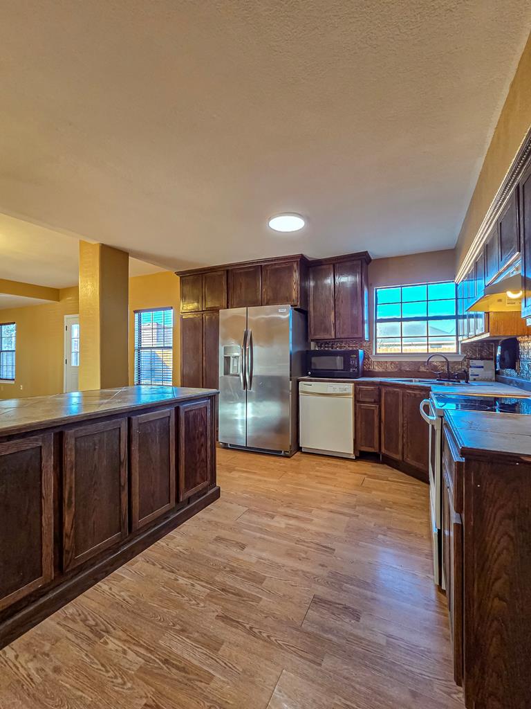 2101 Pershing Cir