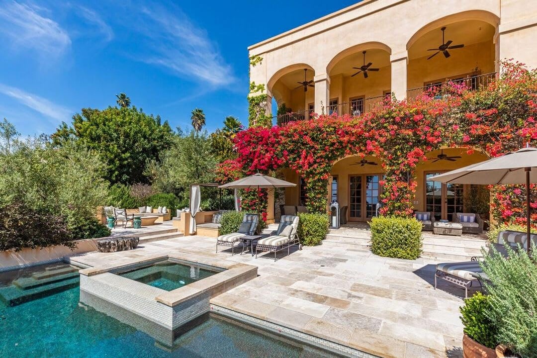 Villa Aurora