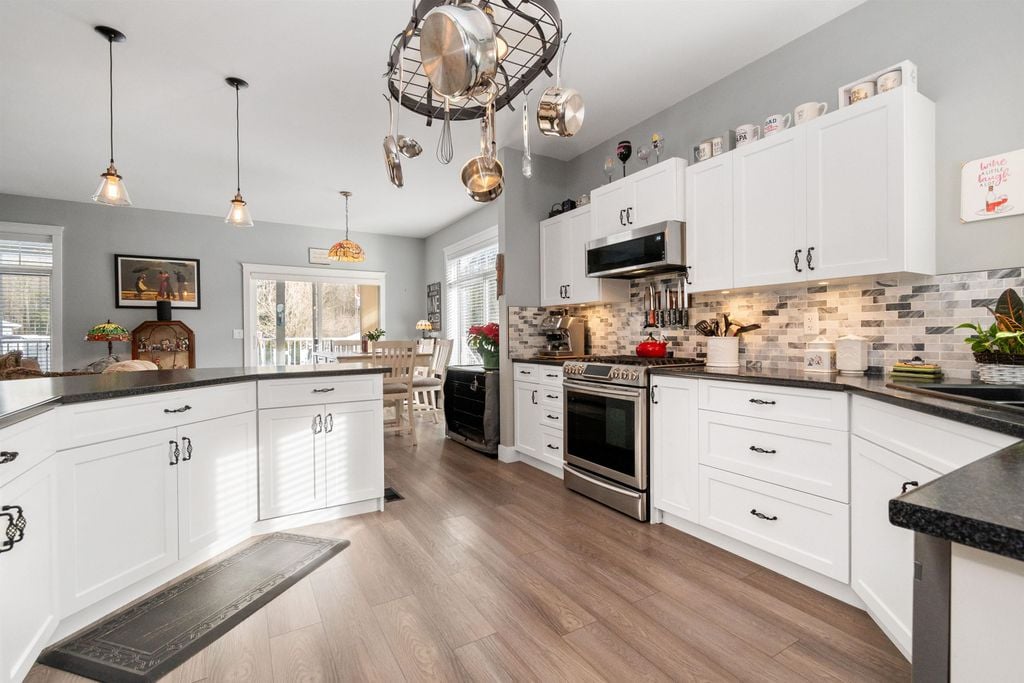59060 Lougheed Hwy, #24