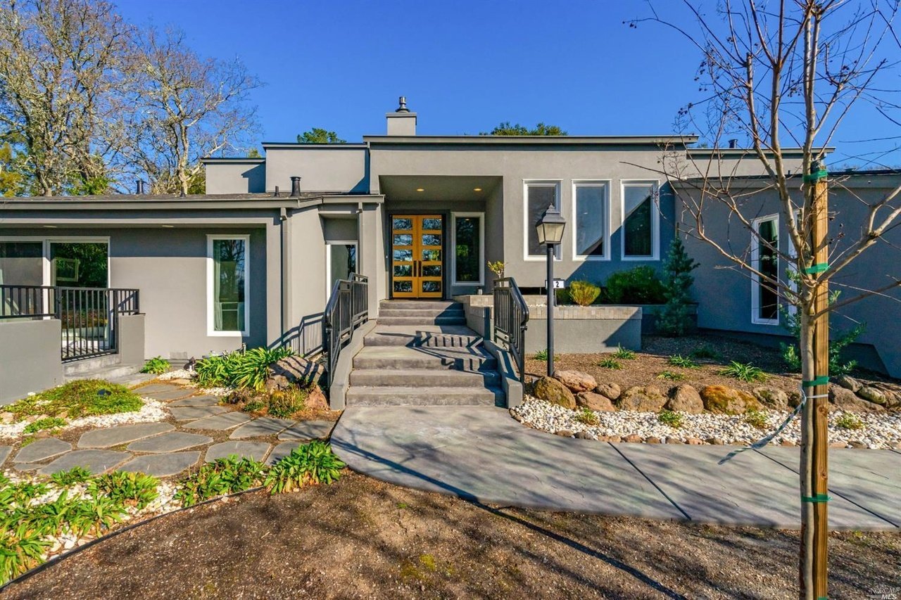 12 Gleneagle Cir
