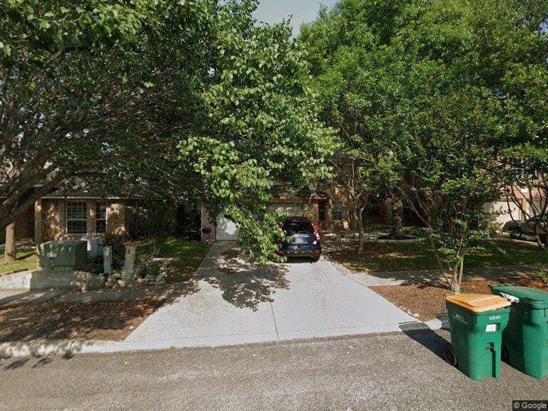 110 Stone Creek Dr