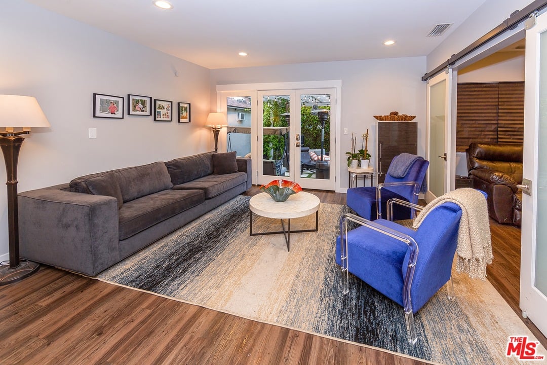 9327 Monte Mar Dr