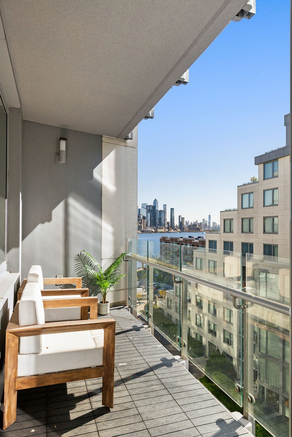 9 Avenue at Port Imperial | Residence 911