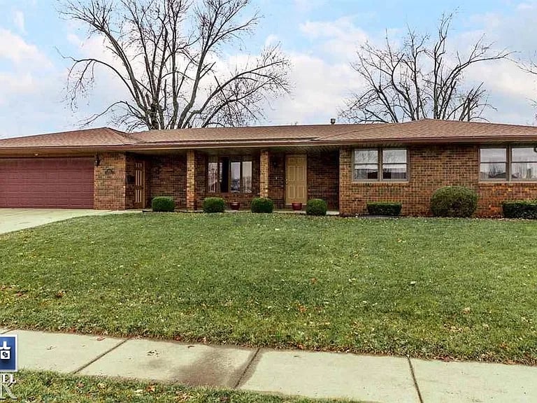 104 N Regency DR
