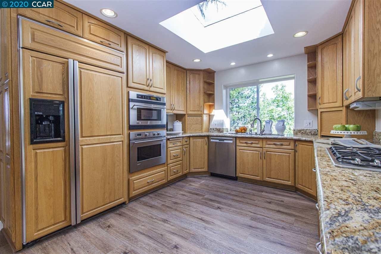 3258 Judith Ln