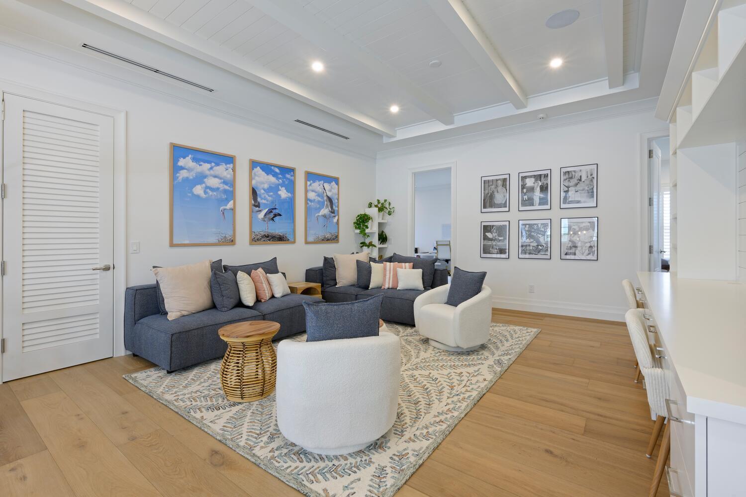 643 Pilot Rd