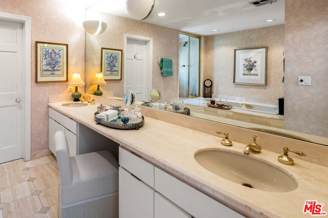 2247 COLDWATER CANYON DR