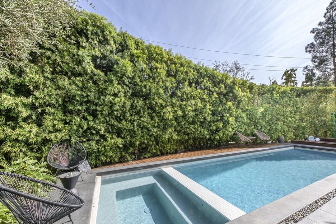 Pinnacle Manor, Willow Glen Rd, 90046