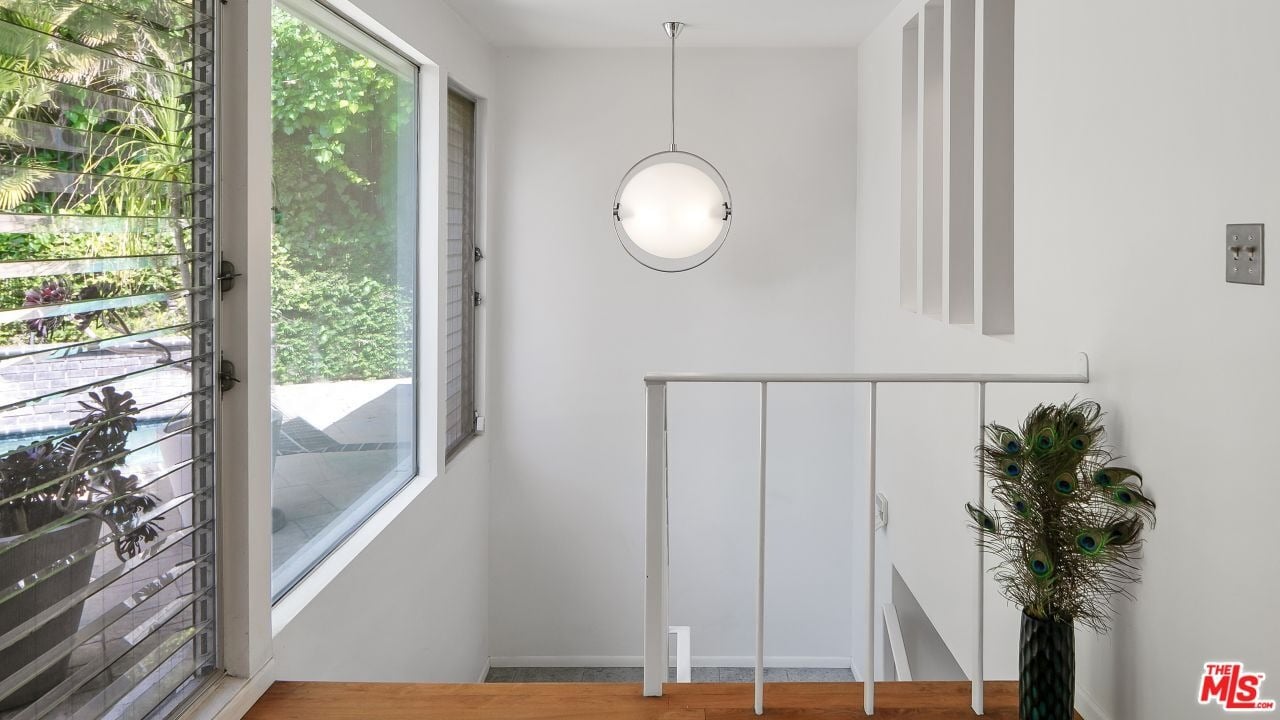1501 Schuyler Rd